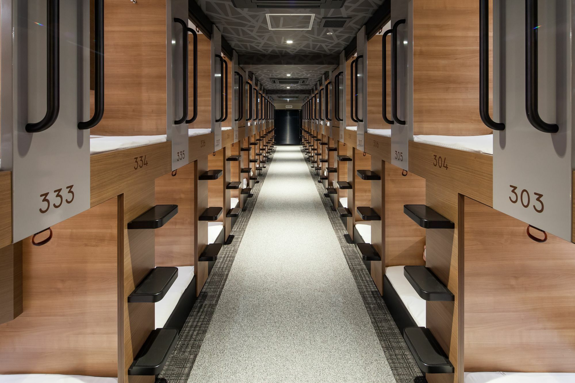 Y'S Cabin Osaka Namba Ngoại thất bức ảnh
