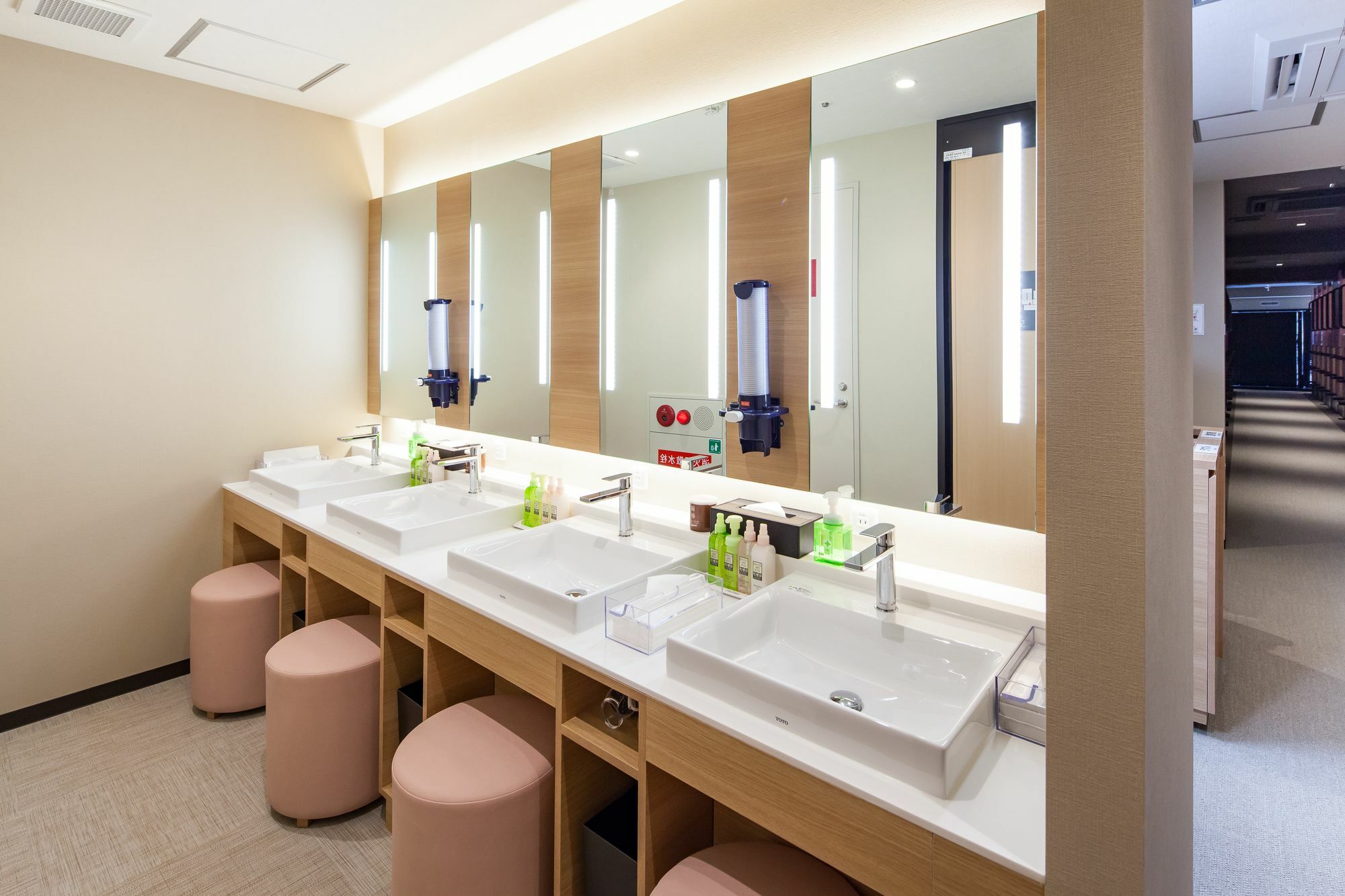 Y'S Cabin Osaka Namba Ngoại thất bức ảnh